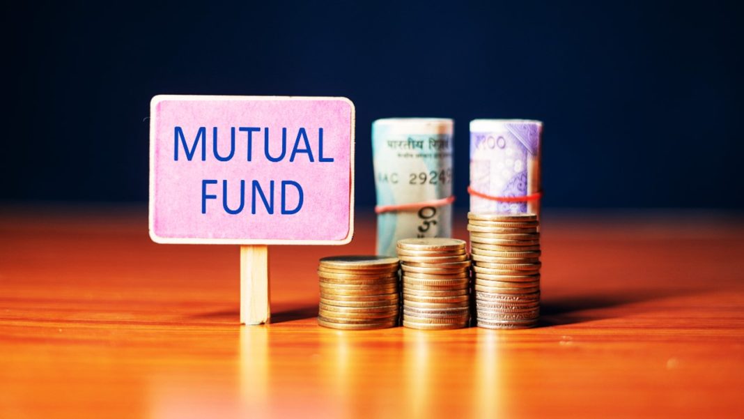 Top Mutual Funds to give 73% Returns in 1 Year